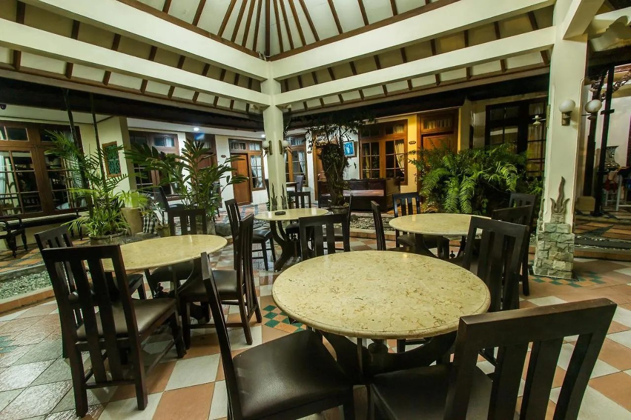 Sri Ratu Hotel Legian  Legian (Bali)